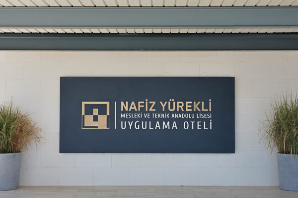 NafizYurekli_0007_MOWC3182 NafizYurekli_0007_MOWC3182